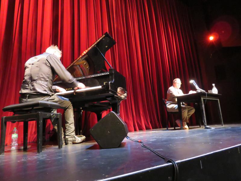 Martin Tingvall und Krister Henriksson im Schauspielhaus Hannover  Wolfgang Sander