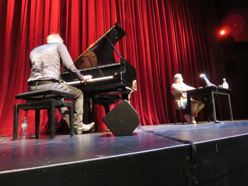 Martin Tingvall und Krister Henriksson im Schauspielhaus Hannover  Wolfgang Sander