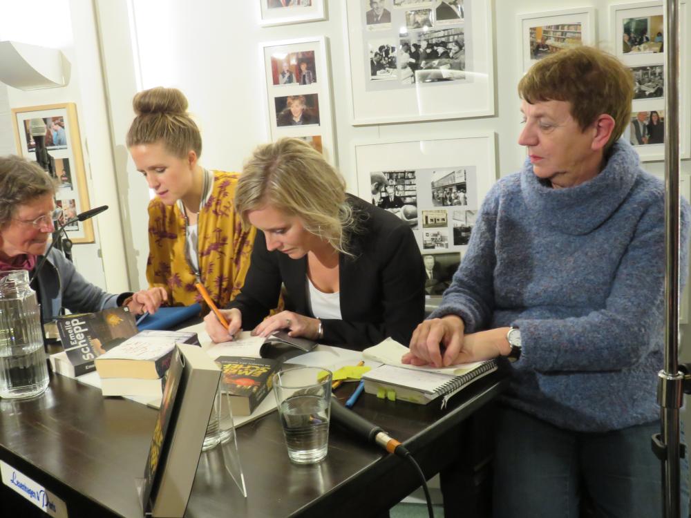 Julia Nachtmann, Emelie Schepp, Margarete von Schwarzkopf  Wolfgang Sander