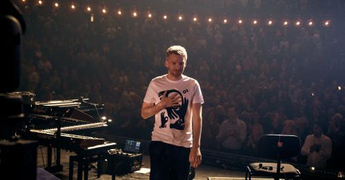 Ólafur Arnalds r© olafurarnalds.com